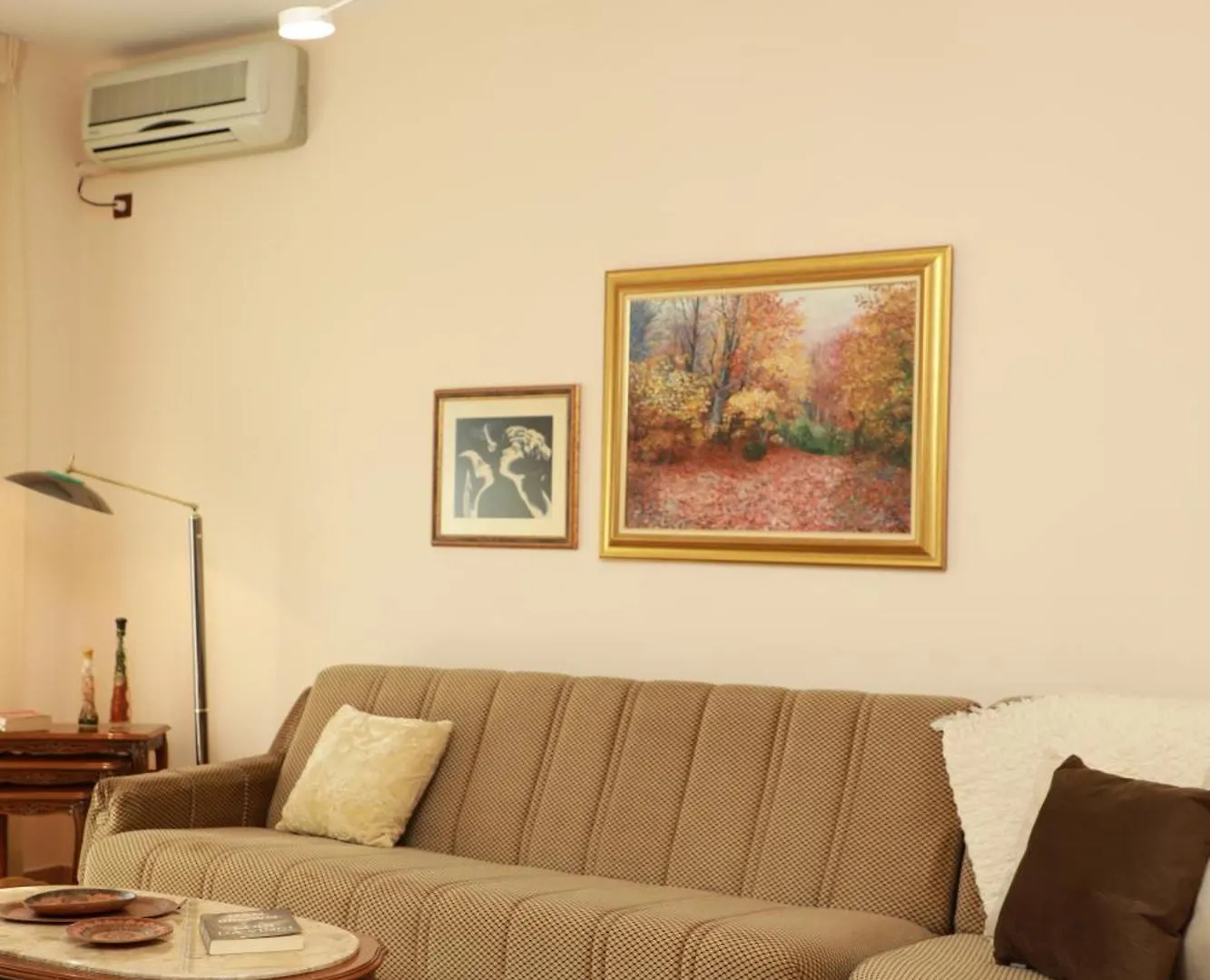 Central Fortuzi Apartment Tirana 0*,